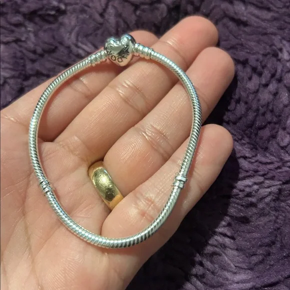 Pandora Heart Clasp Snake Chain Bracelet - Picture 4 of 6